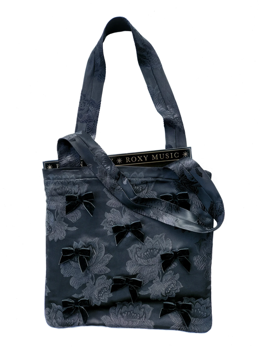 The odd Bow Tote Bag by Odd Janko