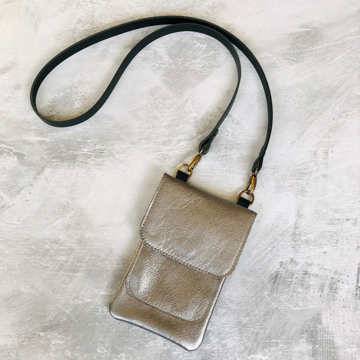 Leather Crossbody Smartphone Bag silver by ScarlettSky
