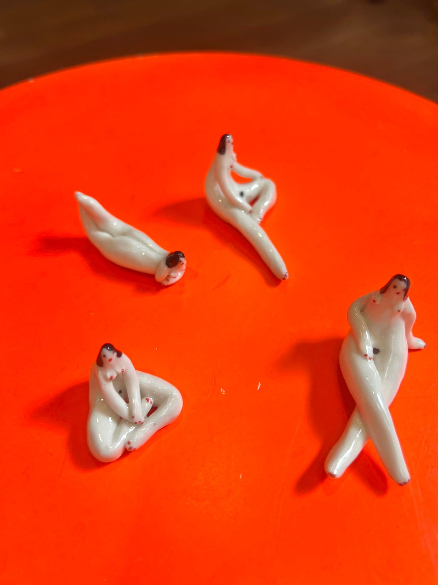 Porcelaine tiny ladies hug by Rebecca Edelmann Ceramics