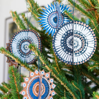 Stars Paper Ornaments by East End Press