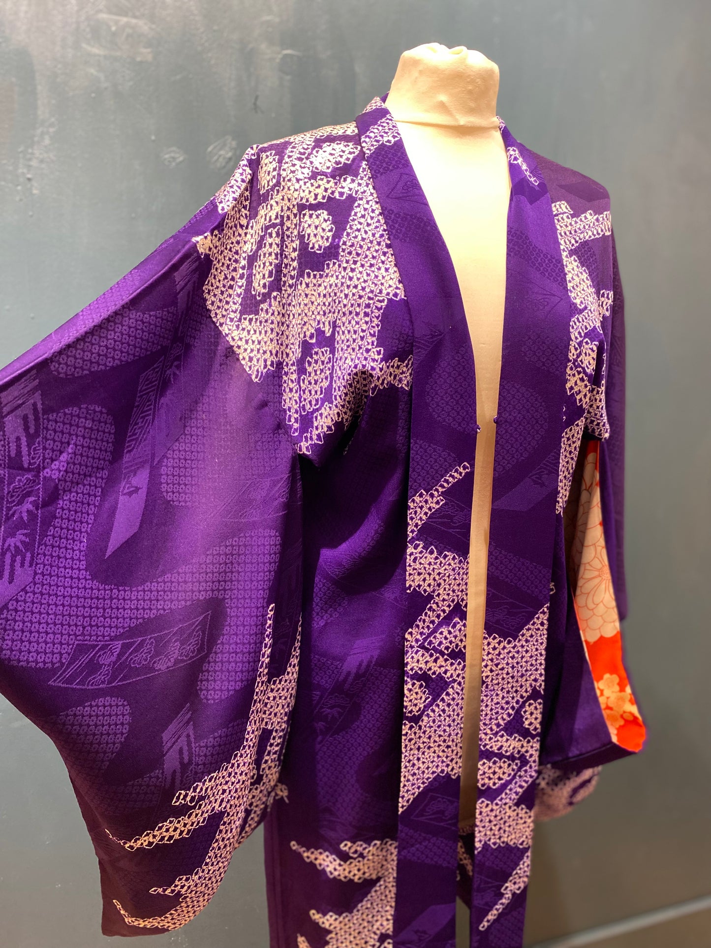 Japanese Vintage Kimono Haori 100% Silk by Kimono Lab