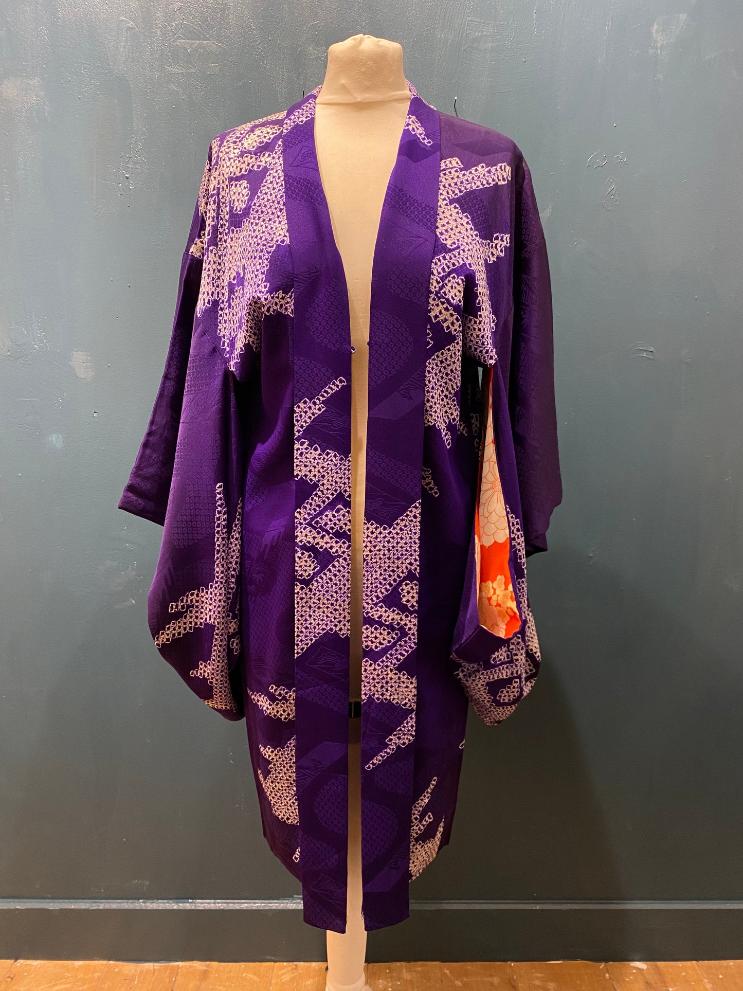 Japanese Vintage Kimono Haori 100% Silk by Kimono Lab