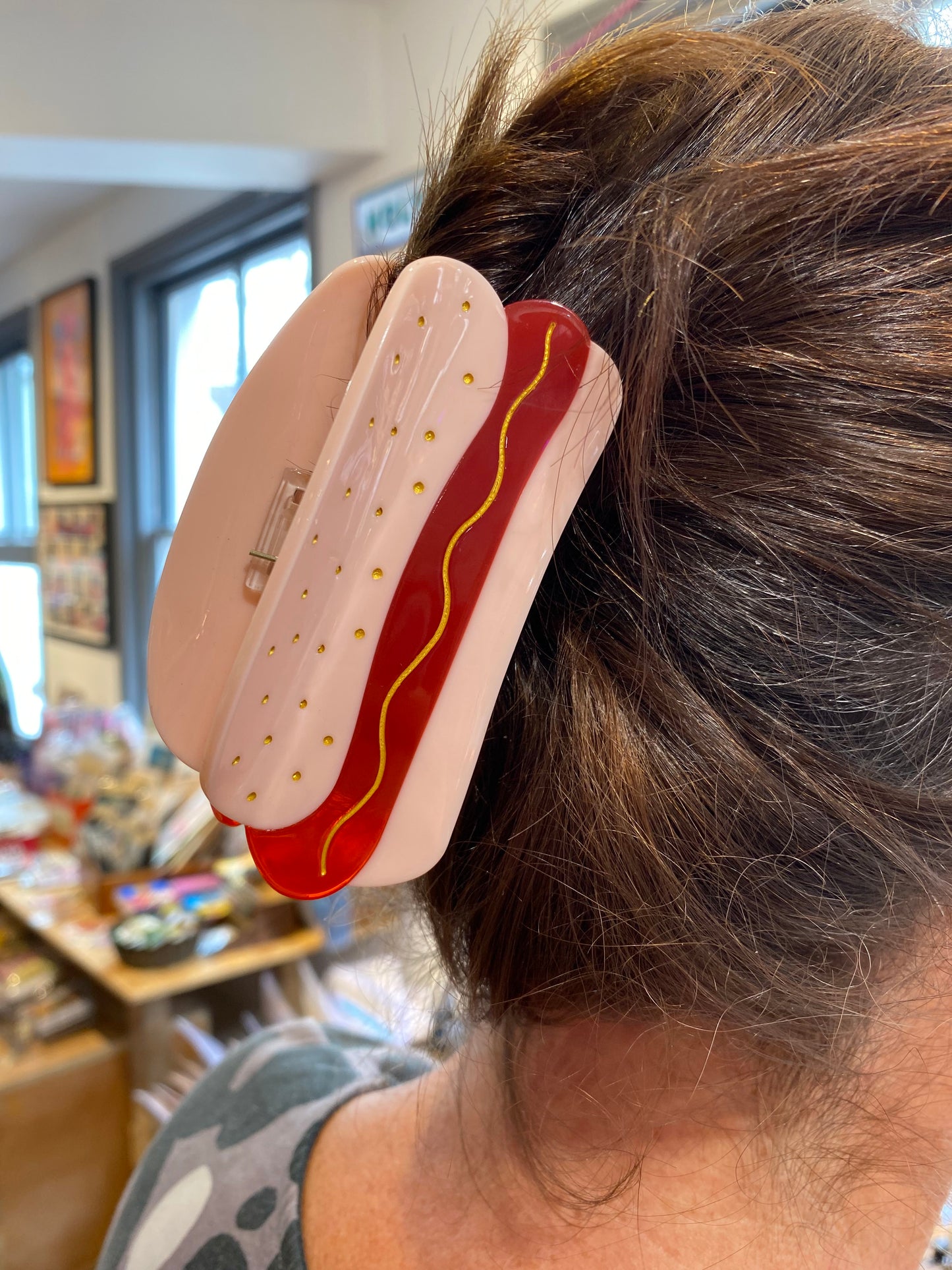 Hot Dog Hair claw by Stanley