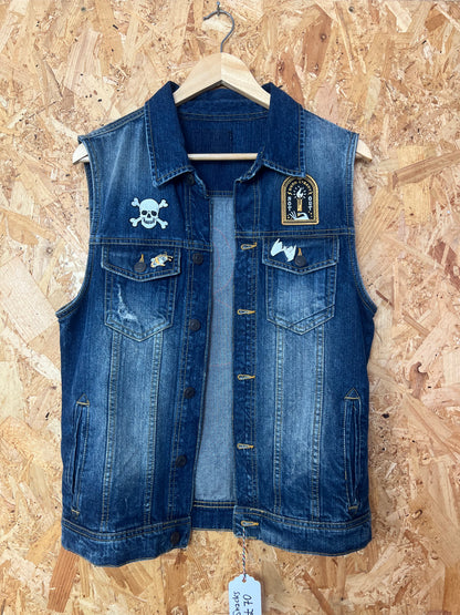 Vest with pins and Patches By Snacks / Relab