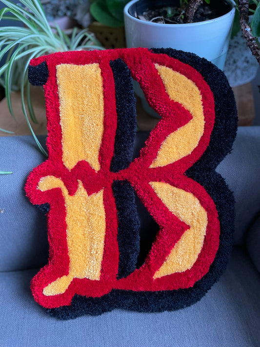 LETTER B - handmade tufted rug by Otti