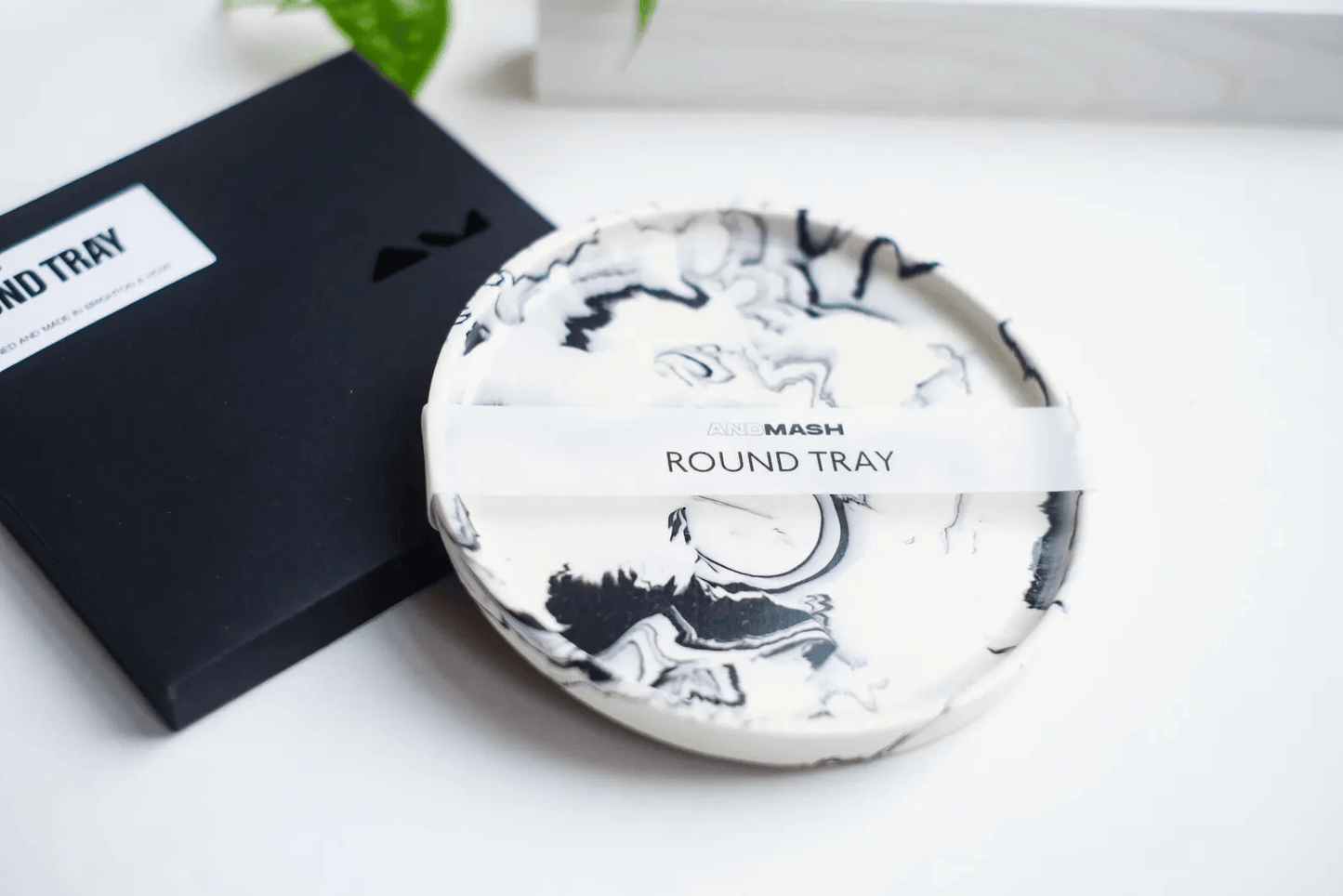 Round Jesmonite Tray – White Marbled by AndMash
