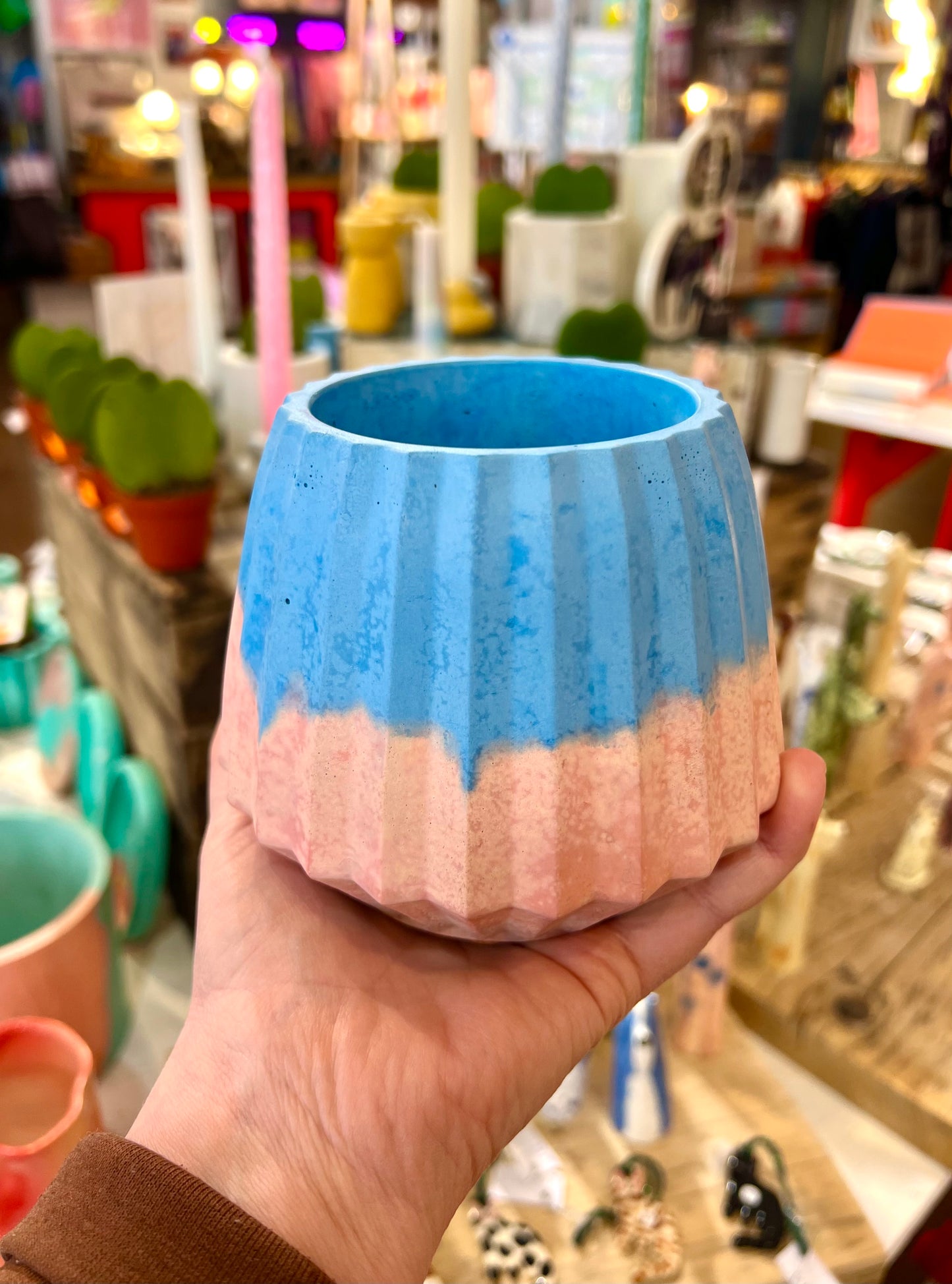 Blue / pink plant pot by Onyx Studio