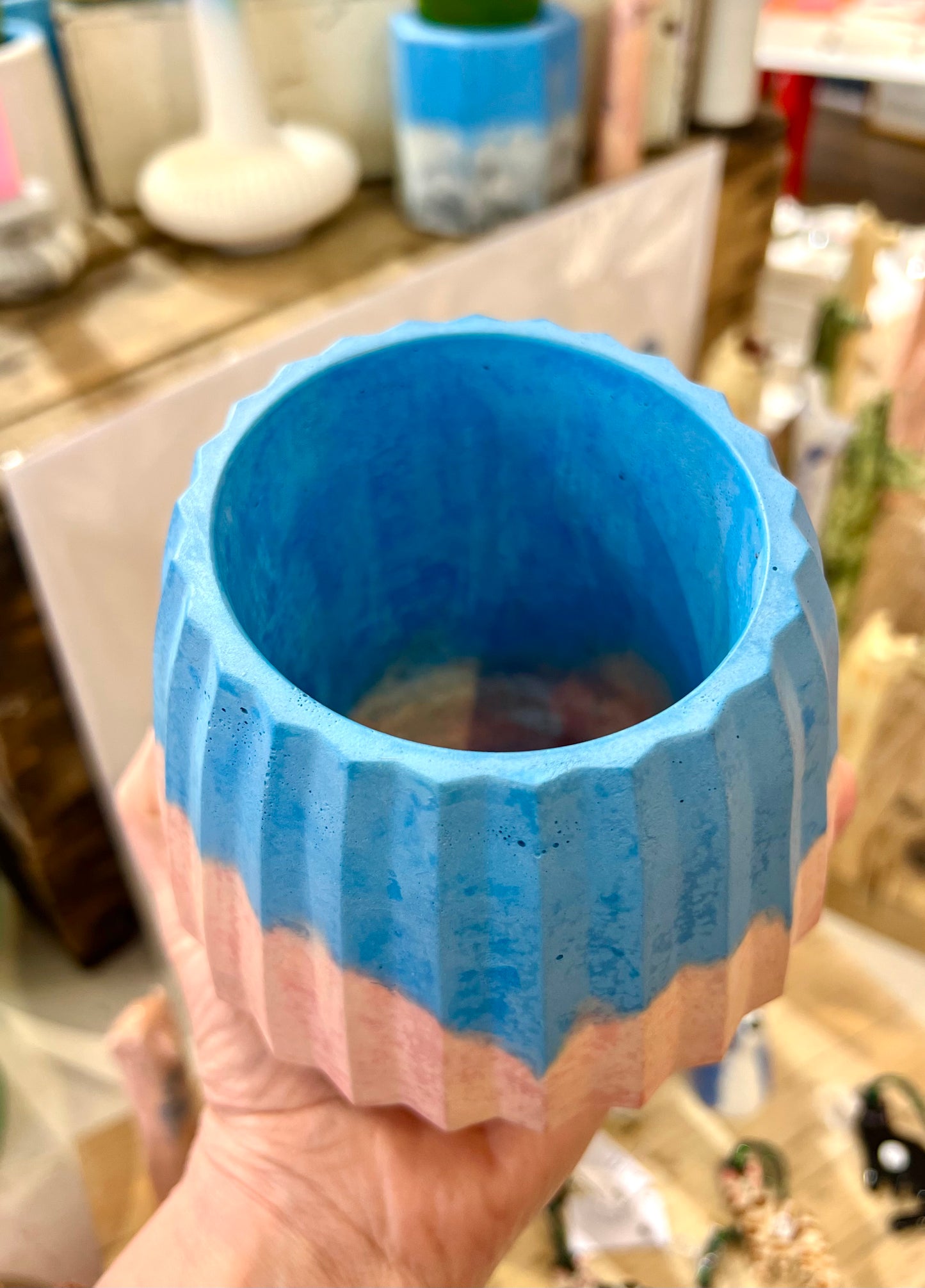 Blue / pink plant pot by Onyx Studio